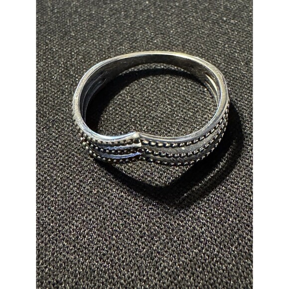 925 Chevron Stype 3 Wire Ring Size 7 - Picture 3 of 4